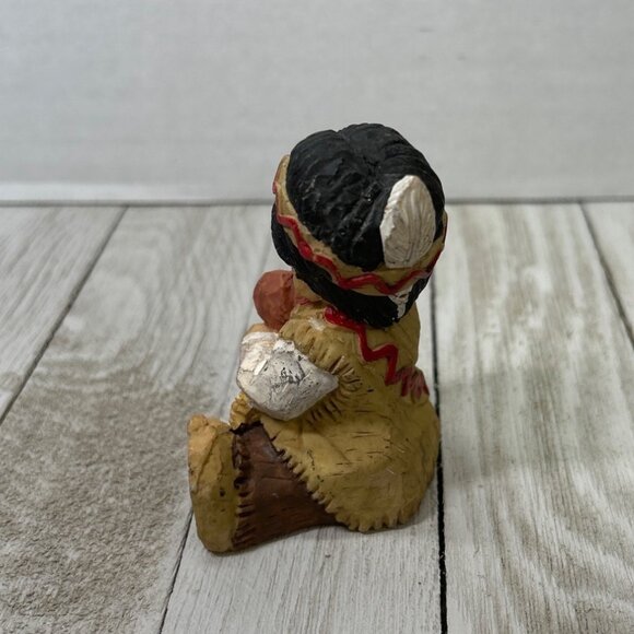 Vintage Native American Boy and Girl Figurines Thanksgiving Children Resin - Picture 3 of 10